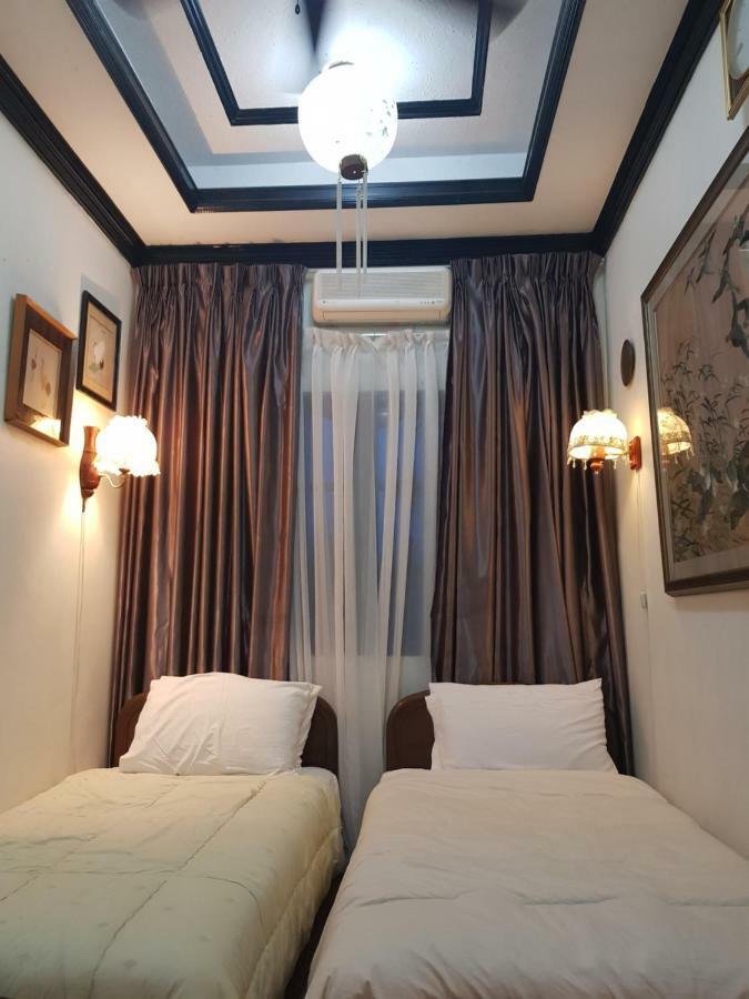 The Wilsons' Shangrila Bed & Breakfast Dumaguete City Exterior photo